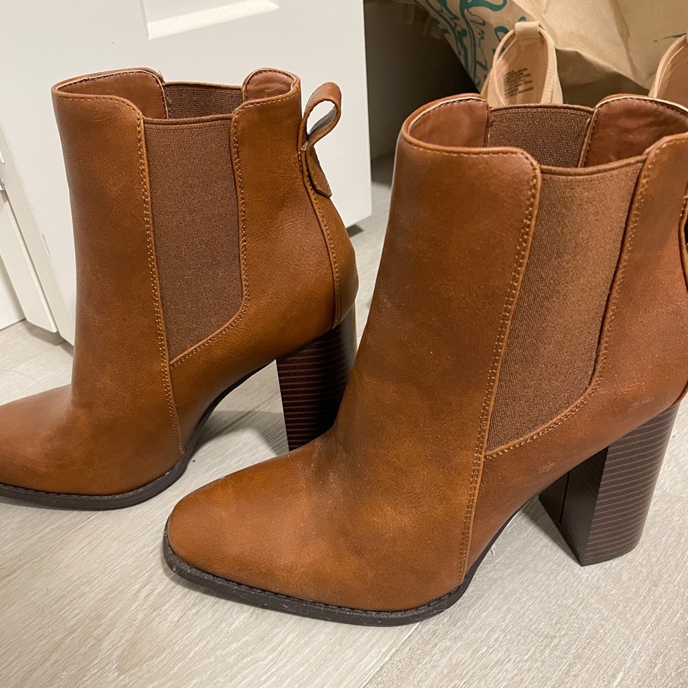 Just Fab heeled boots